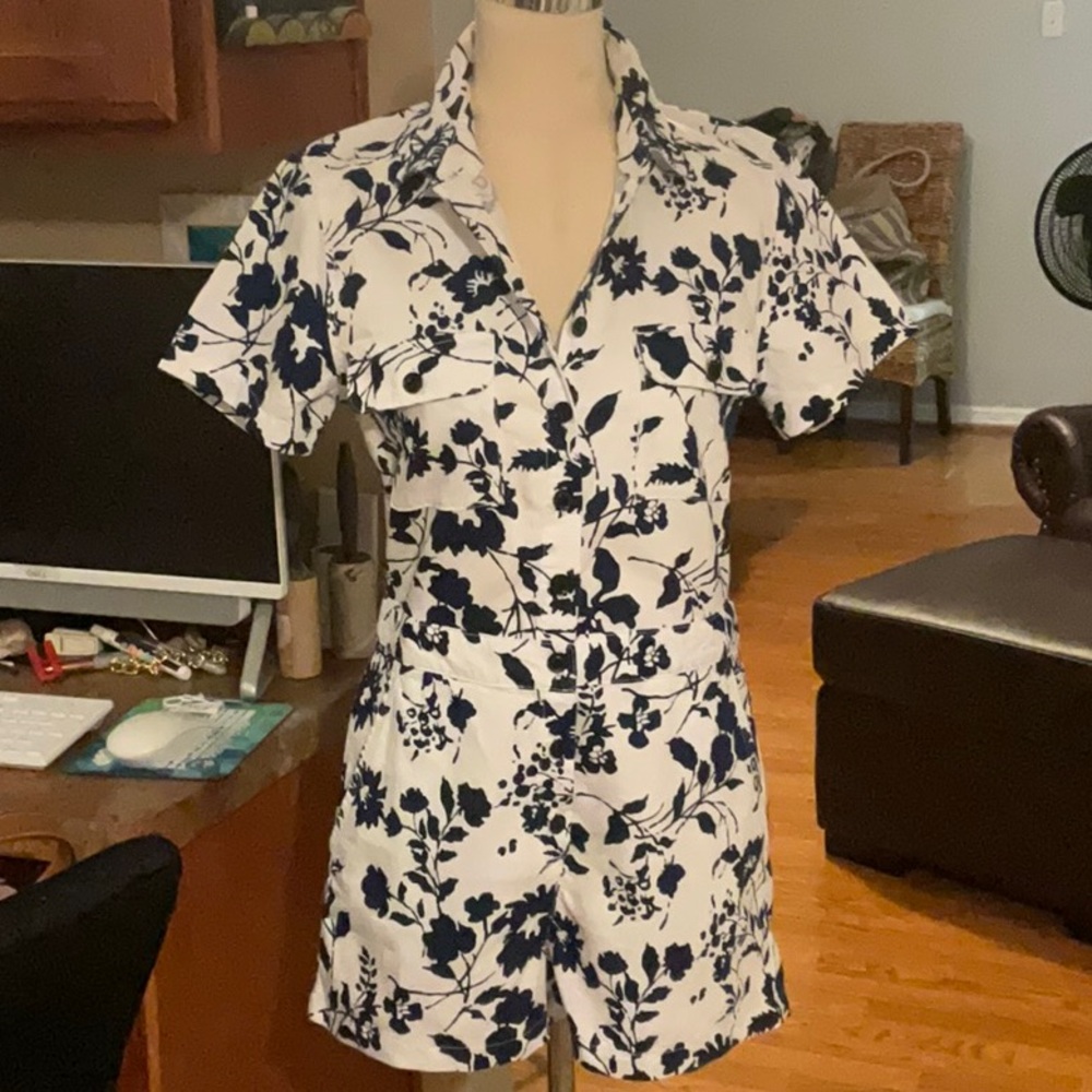 OUTERKNOWN White & Blue Romper Size XS, NWT